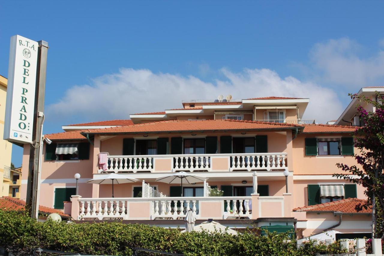 Del Prado Hotel apartamentowy Riva Ligure